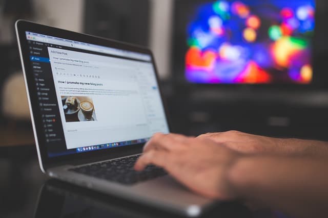 How to Choose the Right Free Website Builder for Your Business